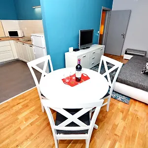Luxury Kadena Alojamento de Acomodação e Pequeno-almoço